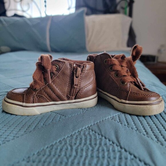 🔥5 FOR $25🔥Cat & Jack Brown High Tops With Zipper - Picture 5 of 7